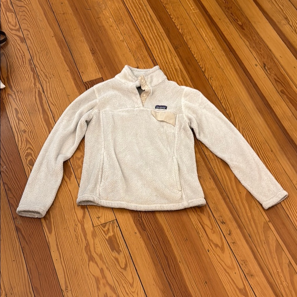 Patagonia medium fleece pullover